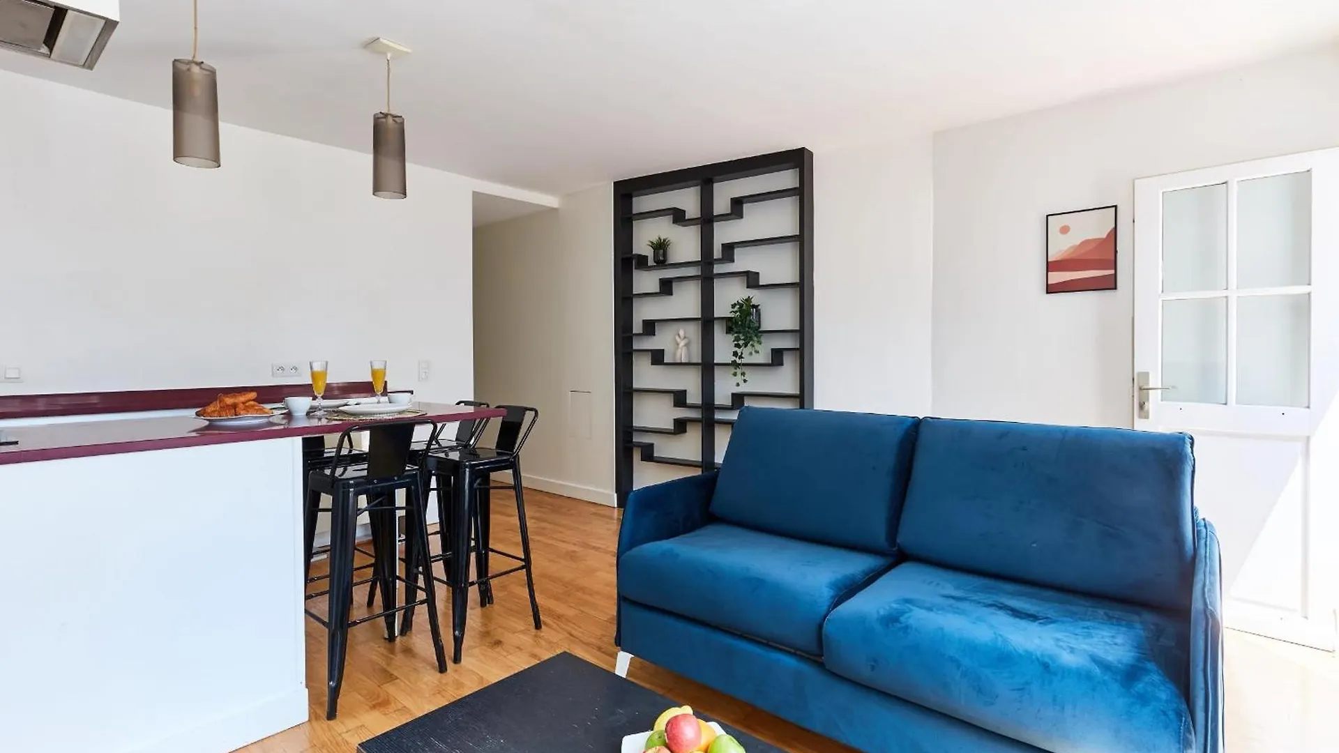 Latin 1br Cozy Paris